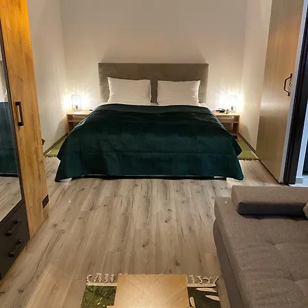 Apartment Island Loket